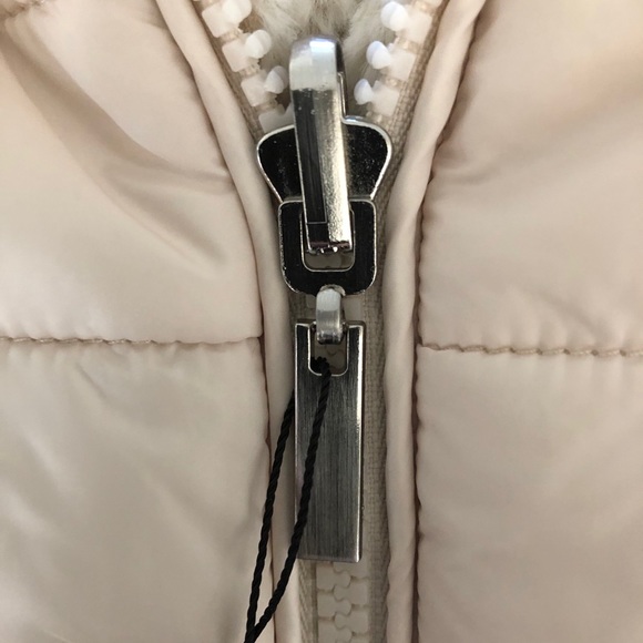 NWT 🍁 Reversible Faux-Far Vest - Picture 10 of 10